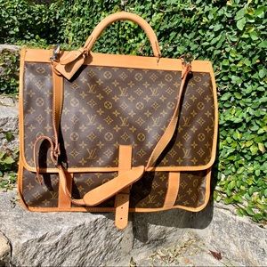 Louis Vuitton Hunting Bag